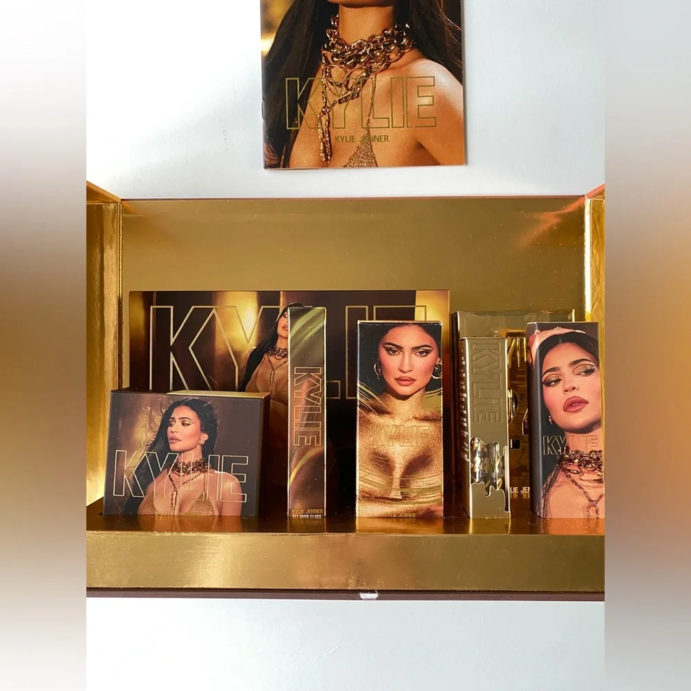 RARE! 24k Golden Birthday Collection Kylie Cosmetics PR Box Eyeshadow Lipstick - Picture 16 of 16